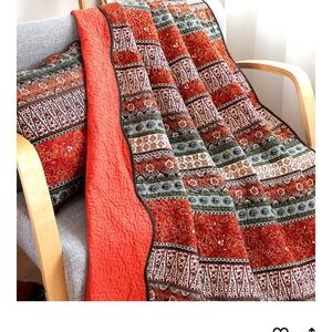 Rust Patterned Quilted Throw Blanket - Cozy Decorative Sofa Throw  New in pack